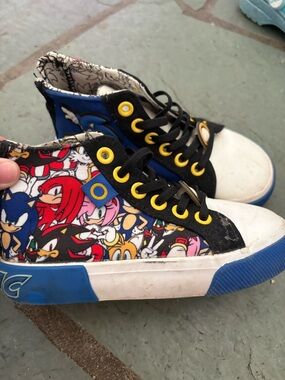 Sonic The Hedgehog Graphic High-Top Sneakers in Blue, Black, White